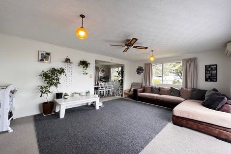 Photo of property in 1/27 Midgley Road, West Harbour, Auckland, 0618