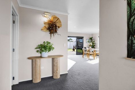 Photo of property in 4 James Drive, Bell Block, New Plymouth, 4312
