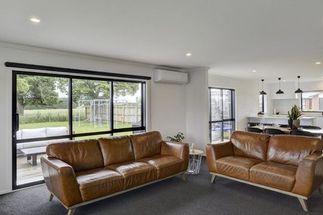 Photo of property in 15 Fantail Avenue, Carterton, 5713