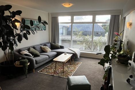 Photo of property in 7/4 Claremont Grove, Mount Victoria, Wellington, 6011