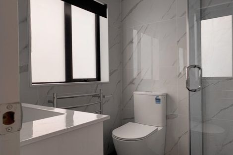 Photo of property in 10a Kelkirk Street, Kelston, Auckland, 0602