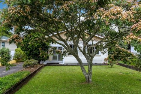 Photo of property in 125 Govett Avenue, Frankleigh Park, New Plymouth, 4310