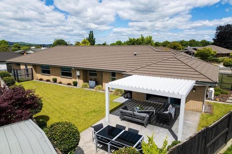 Photo of property in 16 Lilac Close, Cambridge, 3434