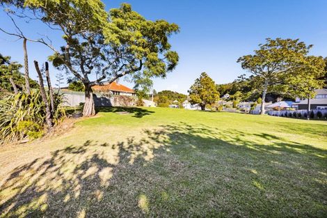 Photo of property in 39 Glenpark Avenue, Frankleigh Park, New Plymouth, 4310