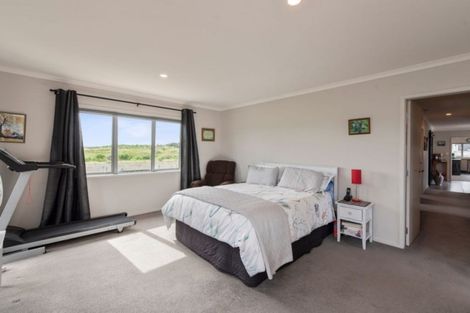 Photo of property in 33 Forbes Road, Foxton Beach, Foxton, 4815