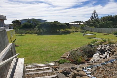 Photo of property in 17 Dixie Street, Te Horo Beach, Otaki, 5581