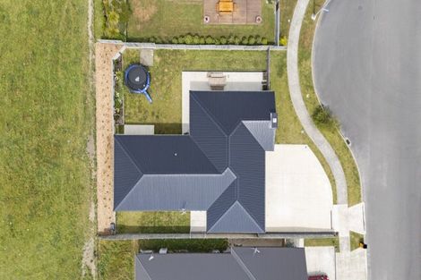 Photo of property in 18 Atlantic Drive, Fitzherbert, Palmerston North, 4410