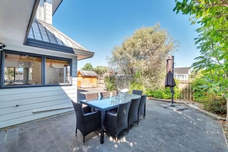 Photo of property in 93a Sturges Road, Henderson, Auckland, 0612