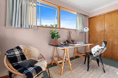 Photo of property in 24 Victoria Street, Carterton, 5713