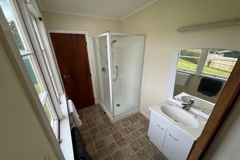 Photo of property in 65 Howard Road, Orere Point, Papakura, 2585