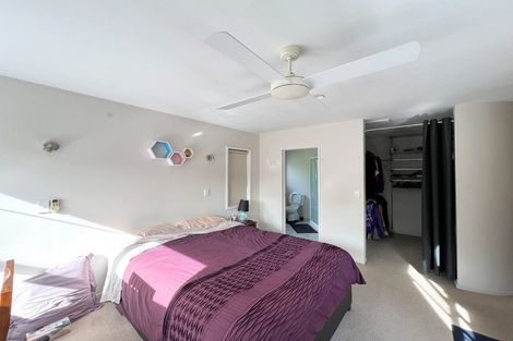 Photo of property in 10a Zion Road, Birkenhead, Auckland, 0626