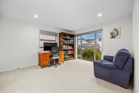 Photo of property in 27 Forbes Mccammon Drive, Swanson, Auckland, 0614