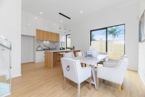 Photo of property in 1/11a Falstone Lane, Browns Bay, Auckland, 0630