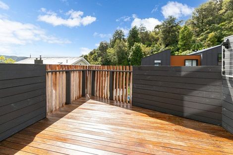 Photo of property in 4 Rato Rise, Waiwhetu, Lower Hutt, 5010