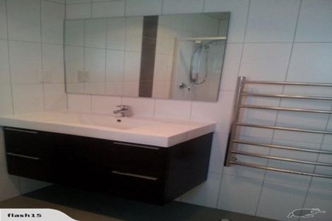 Photo of property in 4 Nirmal Place, Sunnyvale, Auckland, 0612