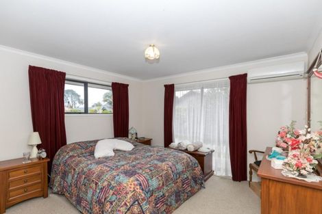 Photo of property in 6 Limousin Place, Grandview Heights, Hamilton, 3200