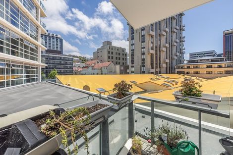 Photo of property in Pinnacle Apartments, E406/160 Victoria Street, Te Aro, Wellington, 6011