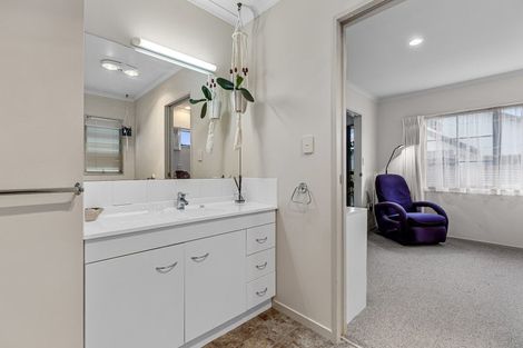 Photo of property in Orange Grove Village, 2/22 Pyes Pa Road, Pyes Pa, Tauranga, 3112