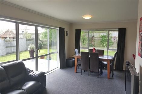 Photo of property in 33 Masefield Terrace, Kelvin Grove, Palmerston North, 4414