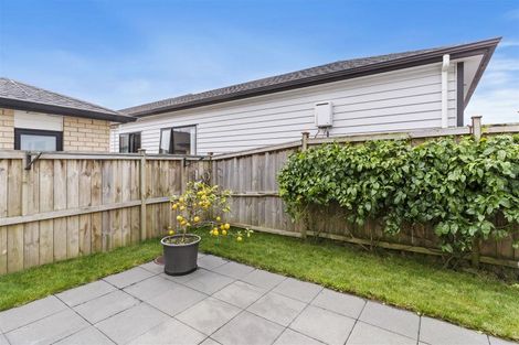 Photo of property in 5 Castlepoint Avenue, Takanini, 2110