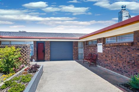 Photo of property in 2/235 Saint George Street, Papatoetoe, Auckland, 2025