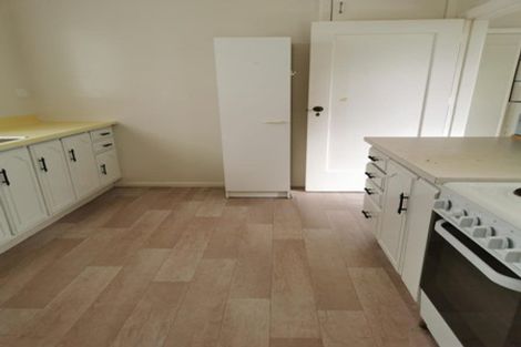 Photo of property in 14 Massey Avenue, Greenlane, Auckland, 1061