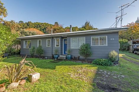 Photo of property in 65 Watt Street, Featherston, 5710