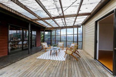 Photo of property in 6 Highlands Place, Highlands Park, New Plymouth, 4312