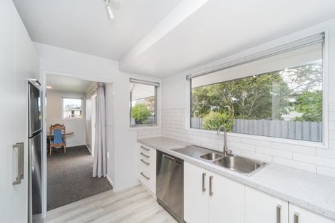 Photo of property in 66 Kaimanawa Street, Kelvin Grove, Palmerston North, 4414