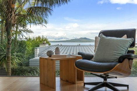 Photo of property in 49 Parr Terrace, Castor Bay, Auckland, 0620