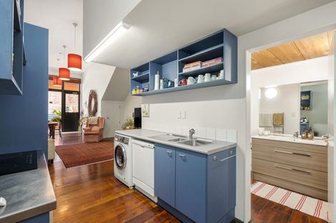 Photo of property in Courtenay Mews Apartments, 7/14 Alpha Street, Te Aro, Wellington, 6011