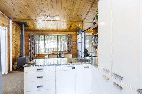 Photo of property in 71 Oregon Drive, Maoribank, Upper Hutt, 5018