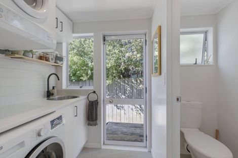 Photo of property in 42a Rautawhiri Road, Helensville, 0800