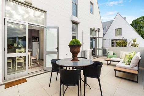 Photo of property in 25/41 Cambridge Terrace, Christchurch Central, Christchurch, 8013