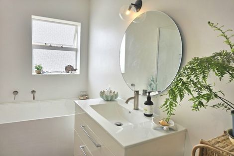 Photo of property in 4 Swale Street, Oamaru North, Oamaru, 9400