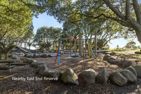 Photo of property in 1 Autere Street, Strandon, New Plymouth, 4312