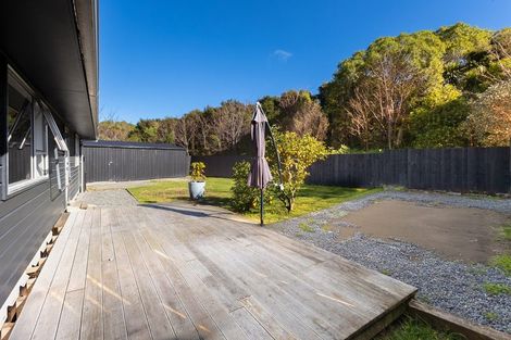 Photo of property in 22 Cypress Grove, Paraparaumu, 5032