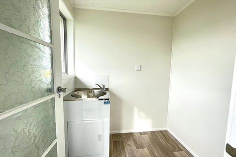 Photo of property in 4 Mandarin Place, Half Moon Bay, Auckland, 2012