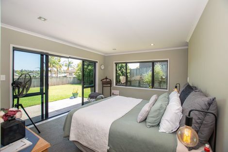 Photo of property in 17 Danny Place, Pyes Pa, Tauranga, 3112