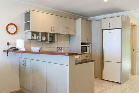 Photo of property in Beachpoint Apartments, 2/5 West End Road, Ohope, 3121