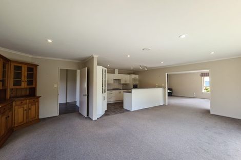 Photo of property in 12 Stanwood Grove, Darfield, 7510