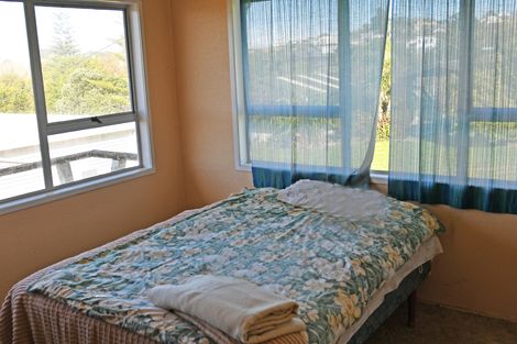 Photo of property in 44 Hauraki Road, Leigh, Warkworth, 0985