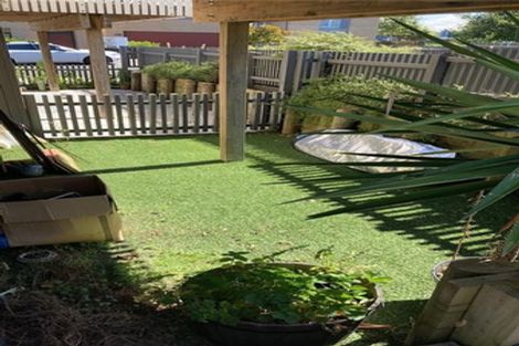 Photo of property in 4 Pheasant Lane, Hobsonville, Auckland, 0616