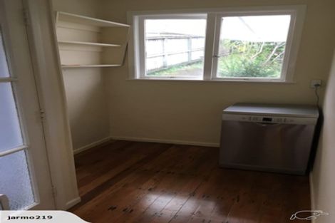 Photo of property in 15 Wylie Avenue, Sunnynook, Auckland, 0620