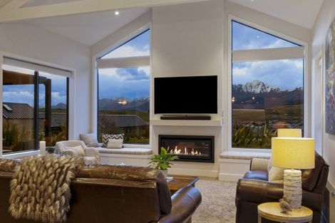 Photo of property in 14 Kerrera Lane, Jacks Point, Queenstown, 9371