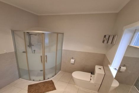 Photo of property in 1/157 Onewa Road, Birkenhead, Auckland, 0626