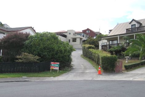 Photo of property in 20 Van Dyke Place, West Harbour, Auckland, 0618