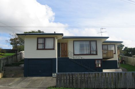 Photo of property in 28 Levant Street, Cannons Creek, Porirua, 5024