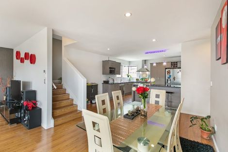 Photo of property in 113e Sunnyside Road, Sunnyvale, Auckland, 0612