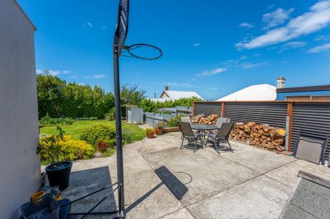 Photo of property in 87 Avenue Road, West End, Timaru, 7910